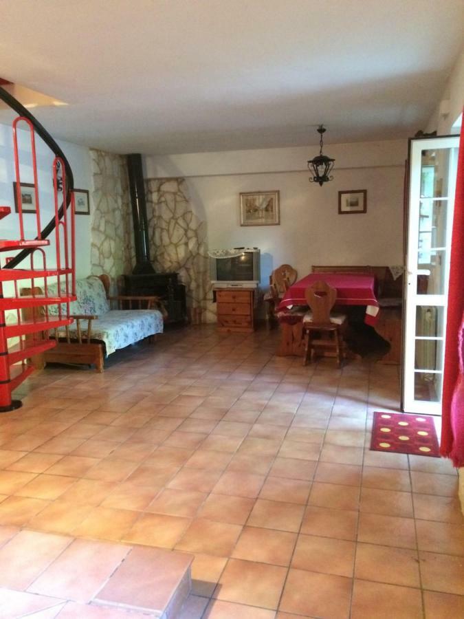 페스카세롤리 Casa Con Giardino 빌라 외부 사진